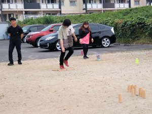 モルックを楽しむナカシマスタッフ