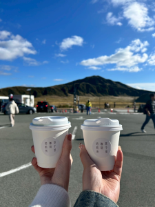 抹茶ラテと草千里